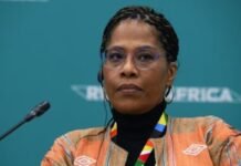 « Des nègres de salon » : Nathalie Yamb charge Macky Sall, Mushikiwabo et la fille de Lumumba