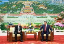 Xi Jinping et Vladimir Poutine s’entretiennent autour d’un thé à Beijing
