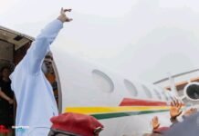 Guinée : le président Doumbouya part en congés annuels en Grèce, une première présidentielle